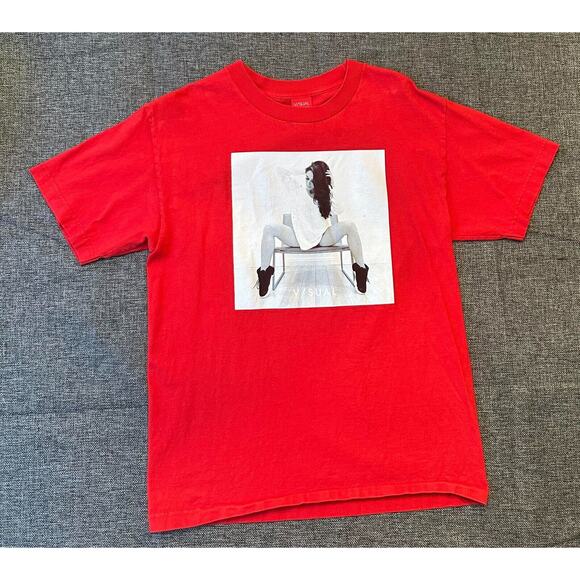 Visual By Van Styles Red T Shirt Sexy Model Graphic Size Medium - Picture 1 of 6